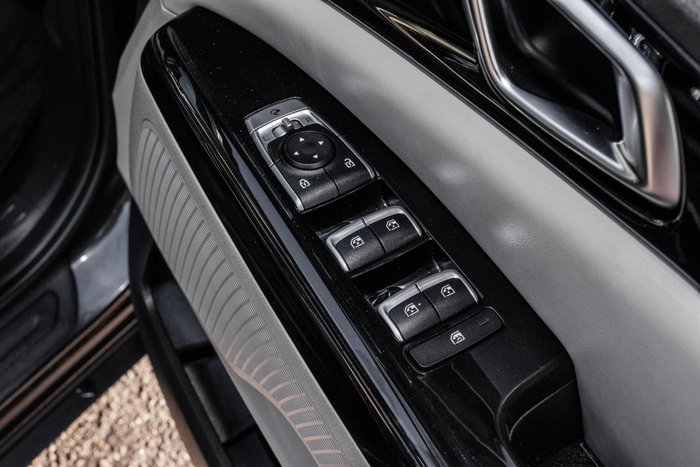 2021 Kia Carnival SLi