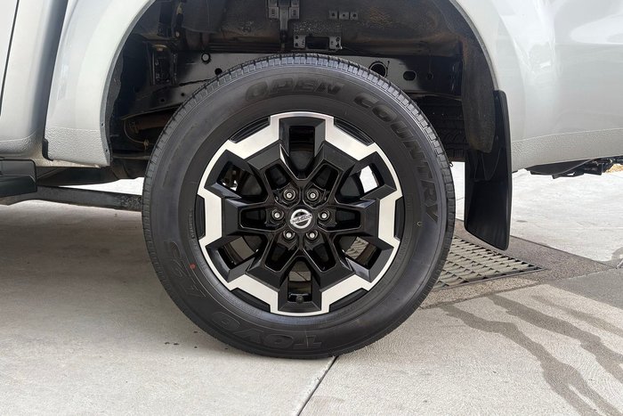 2021 Nissan Navara ST-X
