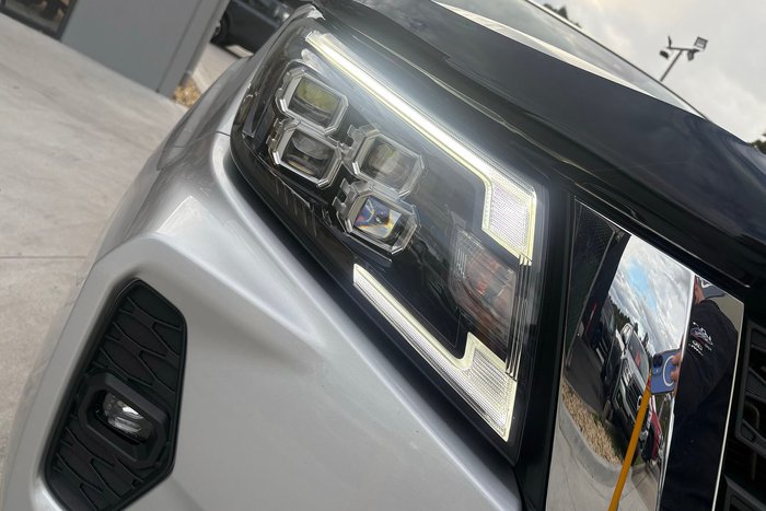 2021 Nissan Navara ST-X