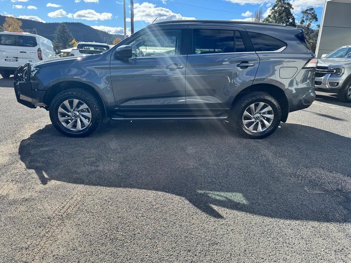 2021 Isuzu MU-X LS-U