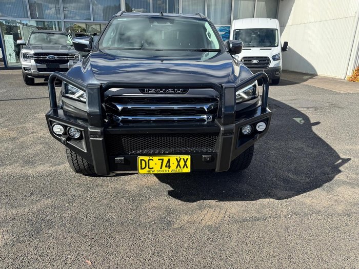 2021 Isuzu MU-X LS-U