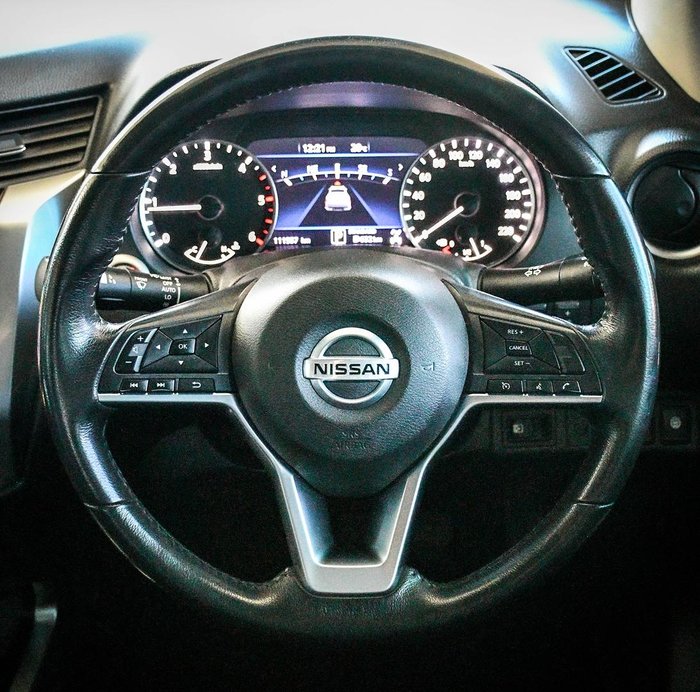 2021 Nissan Navara ST-X