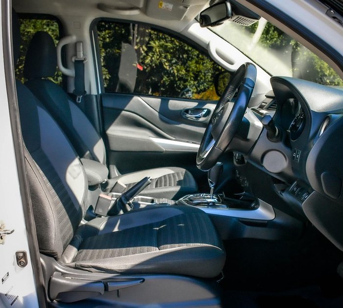 2021 Nissan Navara ST-X