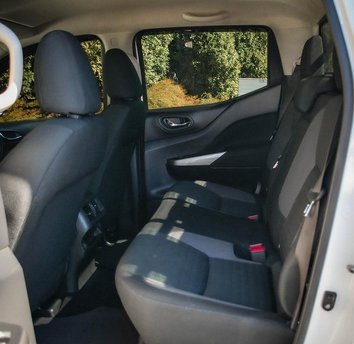 2021 Nissan Navara ST-X
