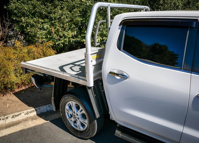 2021 Nissan Navara ST-X