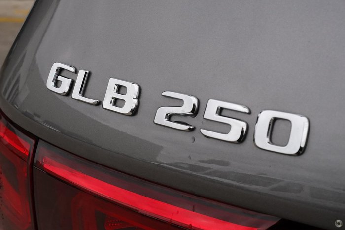 2023 Mercedes-Benz GLB-Class GLB250