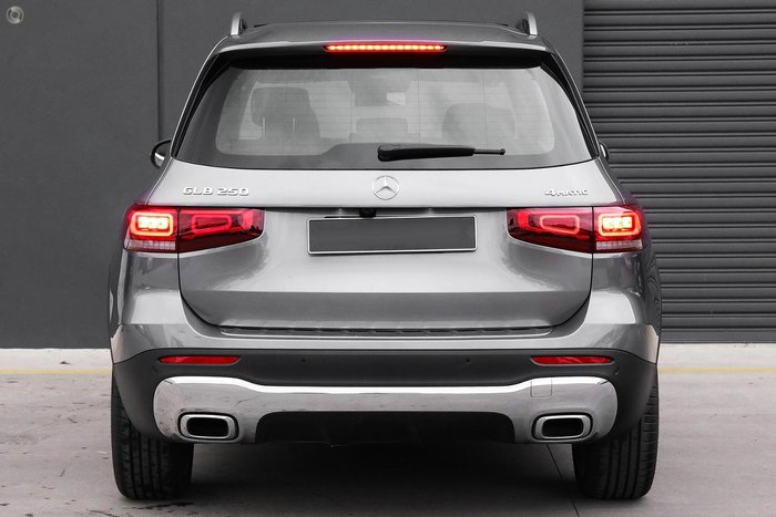 2023 Mercedes-Benz GLB-Class GLB250