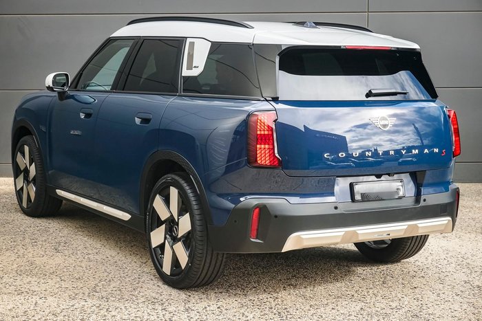 2026 MINI Countryman S Favoured