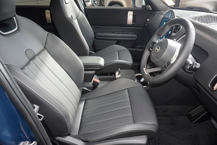 2026 MINI Countryman S Favoured