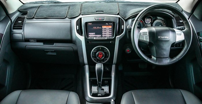 2020 Isuzu MU-X LS-T