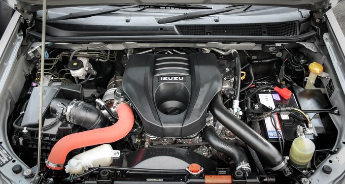 2020 Isuzu MU-X LS-T