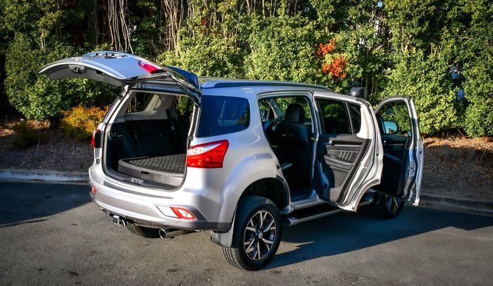 2020 Isuzu MU-X LS-T