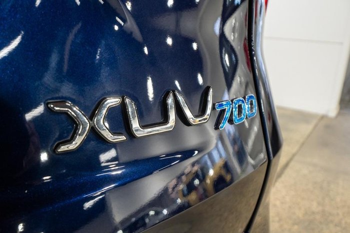 2025 Mahindra XUV700 AX7L