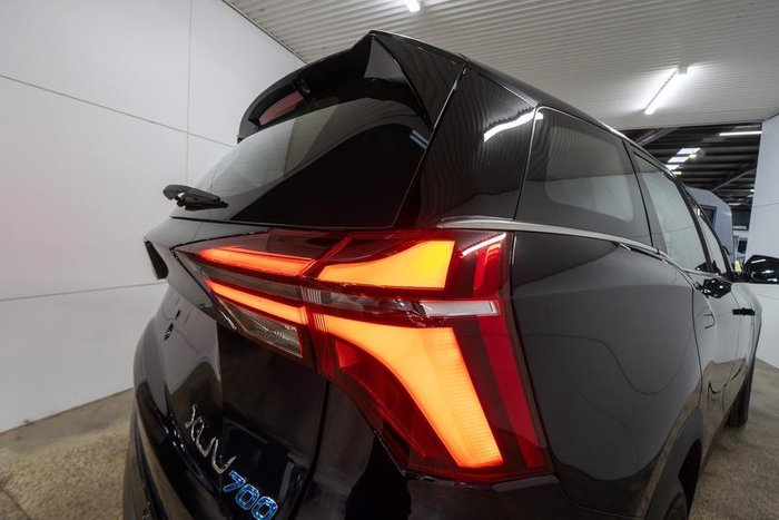 2025 Mahindra XUV700 AX7L