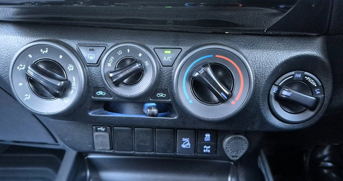 2023 Toyota Hilux 4x4