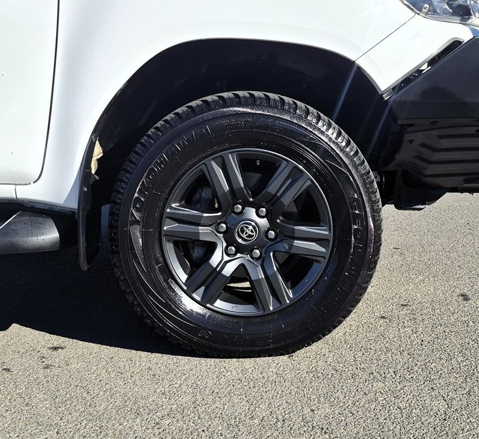 2023 Toyota Hilux 4x4