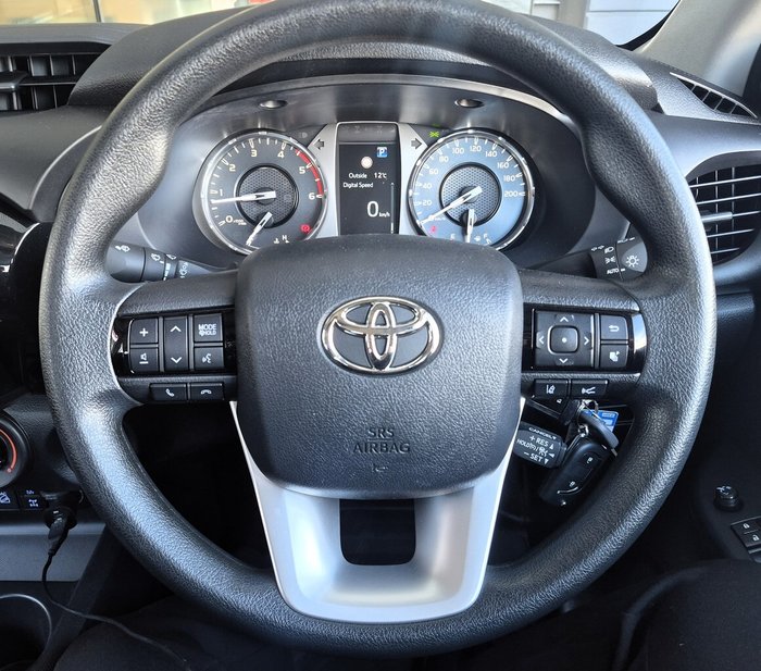 2023 Toyota Hilux 4x4