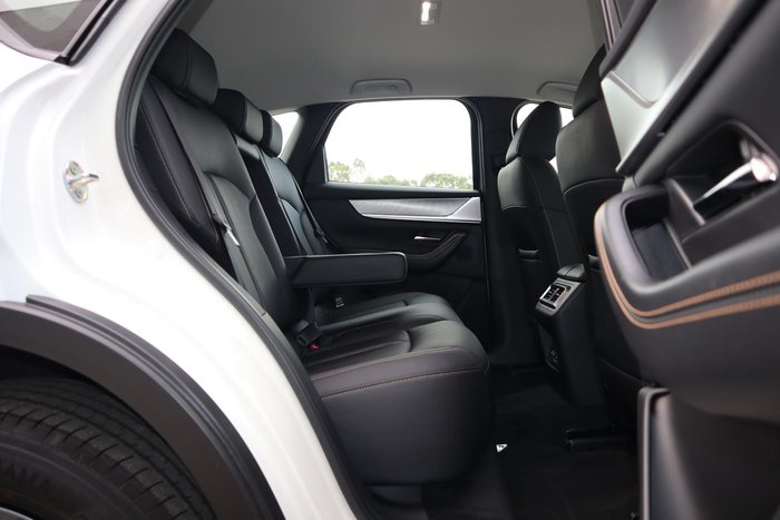 2025 Mazda CX-60 P50e Evolve