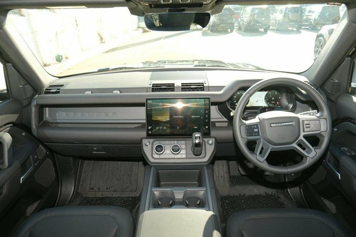 2025 Land Rover Defender 90 D250 S