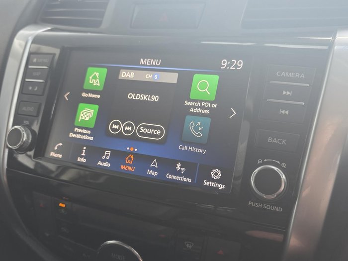 2021 Nissan Navara ST-X