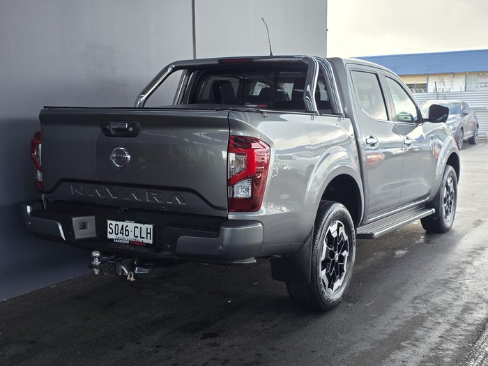 2021 Nissan Navara ST-X