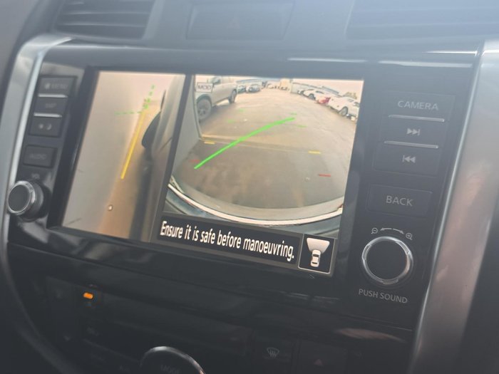 2021 Nissan Navara ST-X