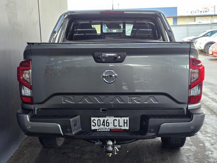 2021 Nissan Navara ST-X
