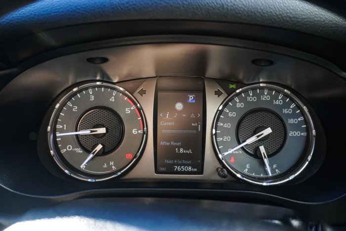 2022 Toyota Hilux SR