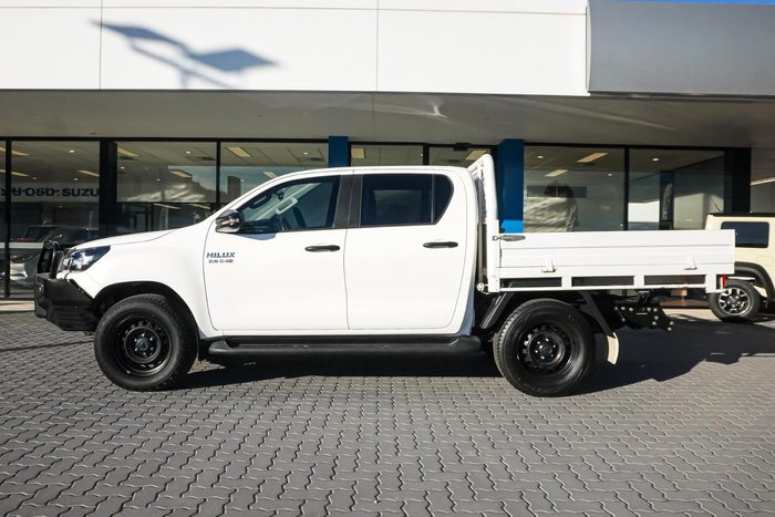 2022 Toyota Hilux SR