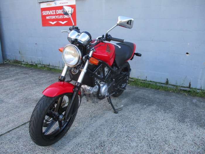 2007 Honda VTR250 RED