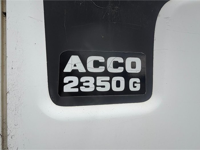 1998 International Acco 2350G