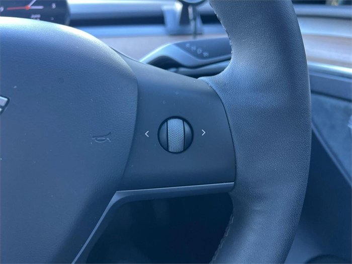 2023 Tesla Model Y Rear-Wheel Drive
