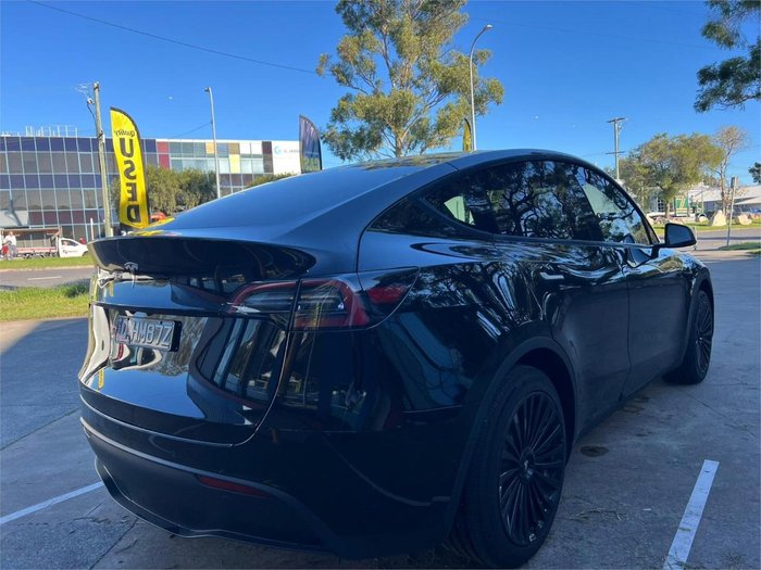 2023 Tesla Model Y Rear-Wheel Drive