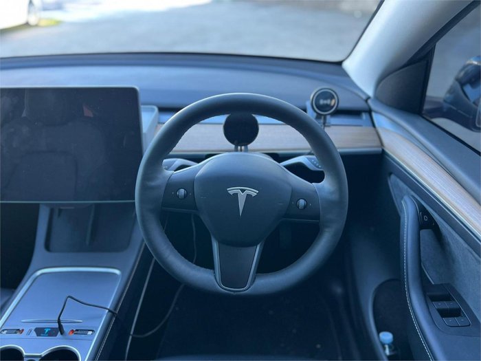2023 Tesla Model Y Rear-Wheel Drive