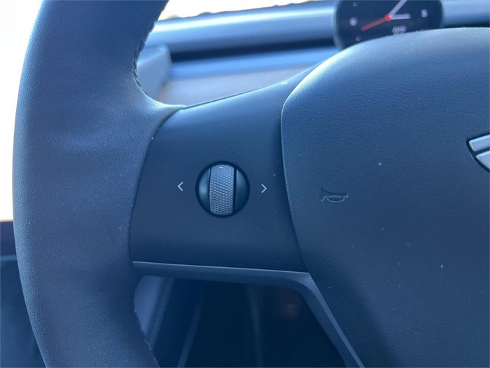 2023 Tesla Model Y Rear-Wheel Drive