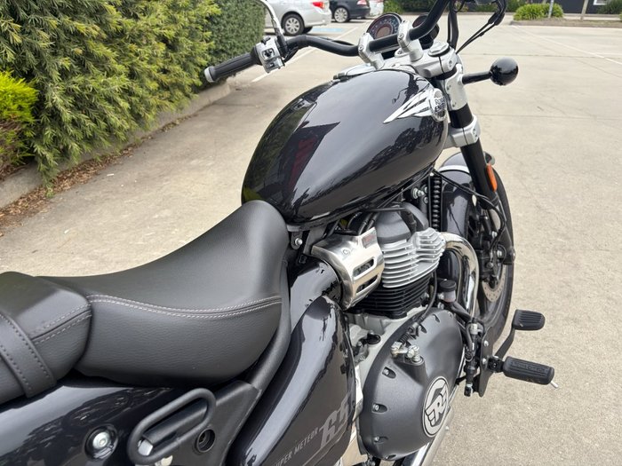 2025 Royal Enfield SUPER METEOR 650 Astral Black