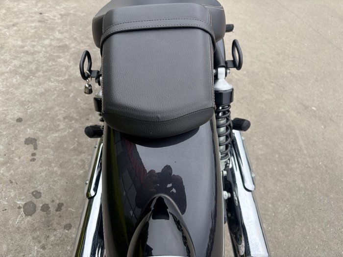 2025 Royal Enfield SUPER METEOR 650 Astral Black