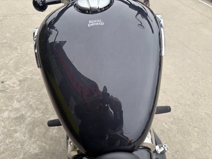 2025 Royal Enfield SUPER METEOR 650 Astral Black