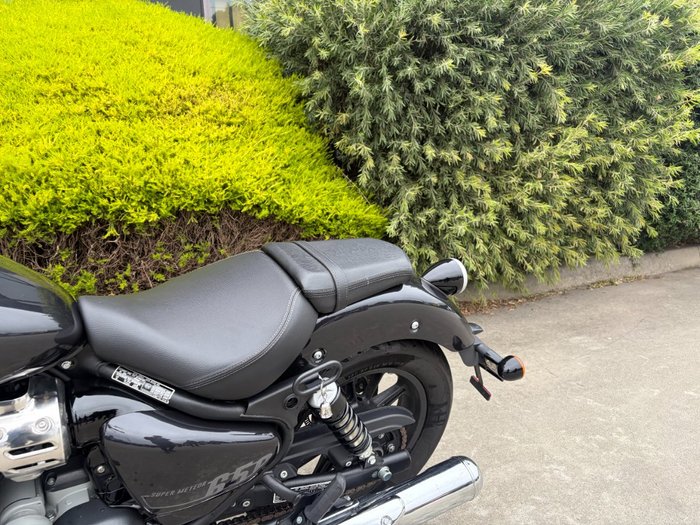 2025 Royal Enfield SUPER METEOR 650 Astral Black