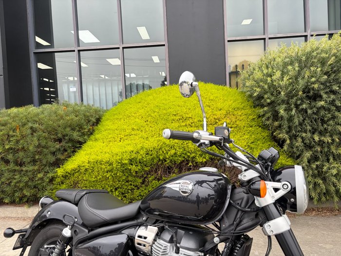 2025 Royal Enfield SUPER METEOR 650 Astral Black
