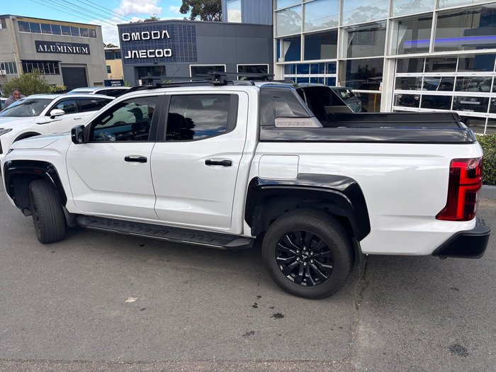2024 Mitsubishi Triton GSR