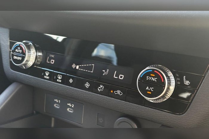 2026 Mitsubishi Outlander Black Edition