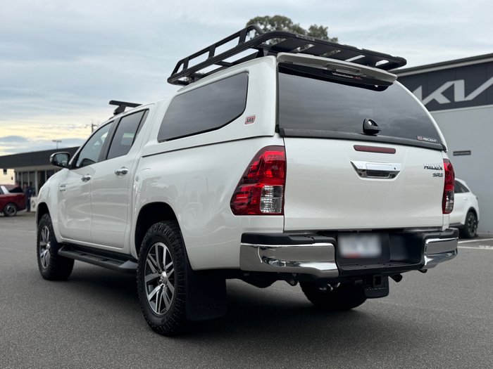 2017 Toyota Hilux SR5