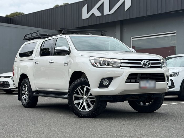 2017 Toyota Hilux SR5