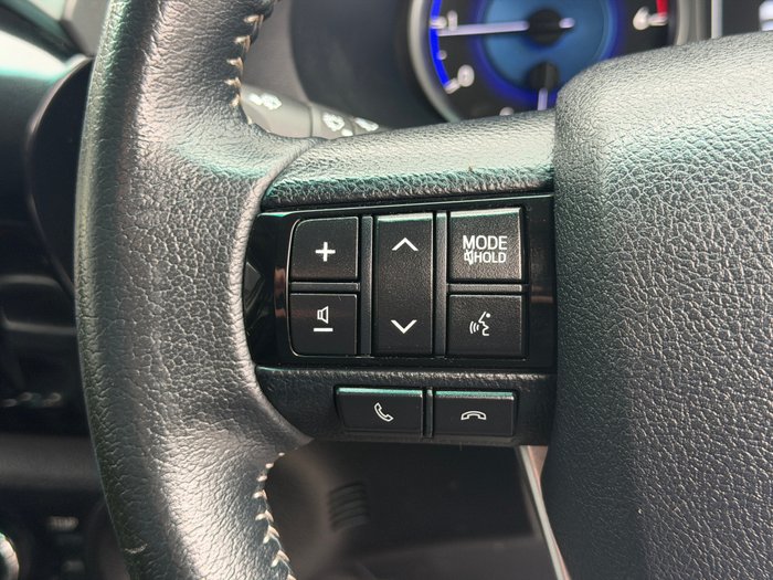 2017 Toyota Hilux SR5