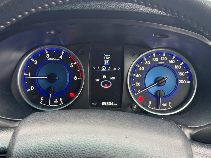 2017 Toyota Hilux SR5
