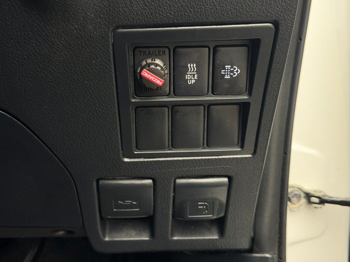 2017 Toyota Hilux SR5