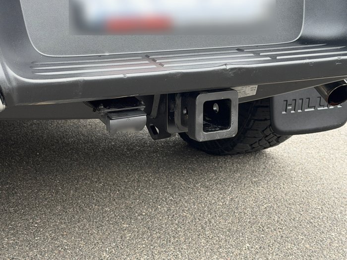 2017 Toyota Hilux SR5