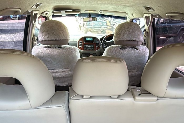 2004 Mitsubishi Pajero GLS