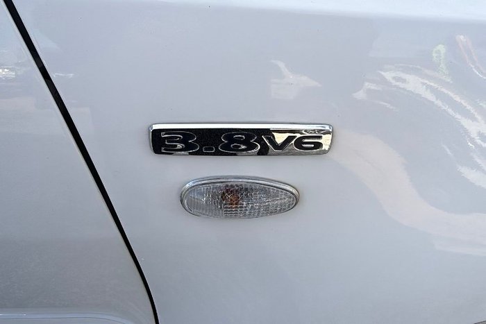 2004 Mitsubishi Pajero GLS